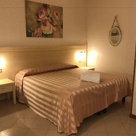 Nazionale מלון 3*