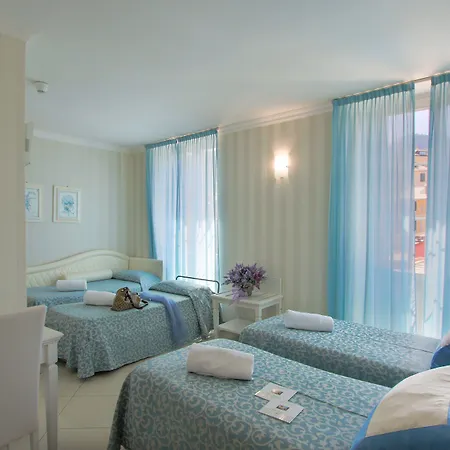 Nazionale מלון 3*