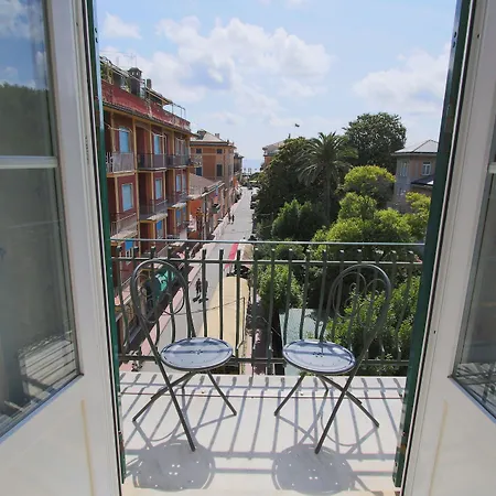 Nazionale 3* לבנטו